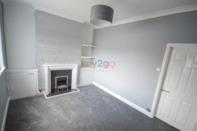 Terraced house to rent in Manvers Road, Beighton