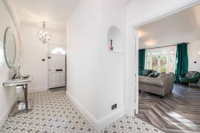 Flat for sale in Wexham Road, Wexham, Slough