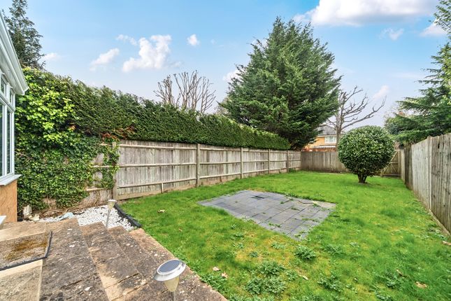 41, St. Davids Drive, Egham photo 2