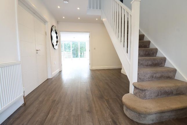 267d, Edgwarebury Lane, Edgware photo 2