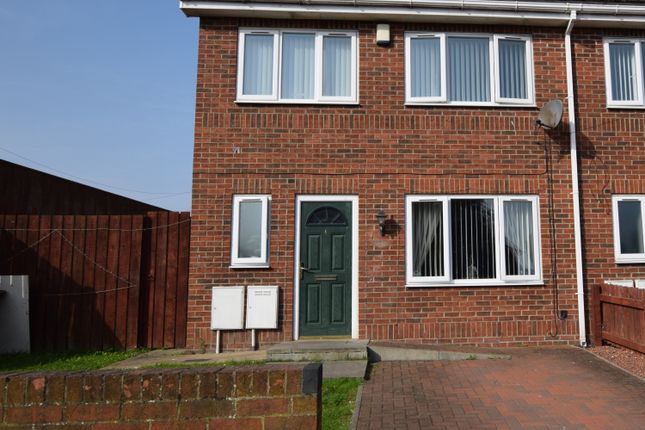 Thumbnail Town house for sale in Hendon Road, Sunderland, Tyne And Wear