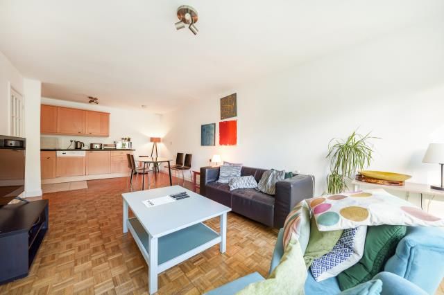 Flat 4 Dudley Court,, Rogers Street, Oxford photo 4