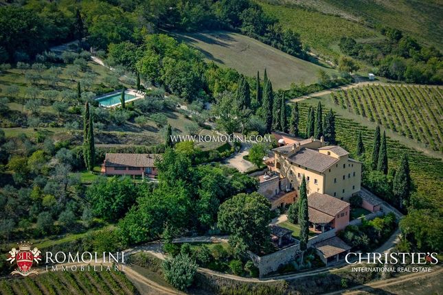 Leisure/hospitality for sale in San Gimignano, Tuscany, Italy