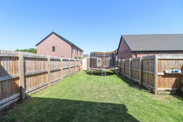 45, Woolner Brook, Wigton photo 4