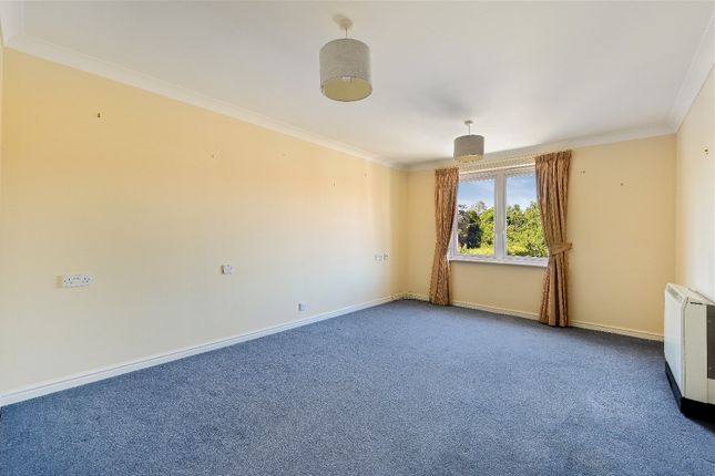 Flat for sale in London Road, Redhill