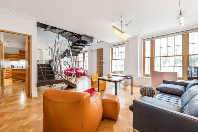14, Ennismore Mews, London photo 3