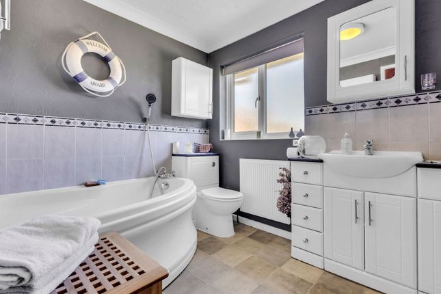 23 Mackenders Close, Aylesford photo 4