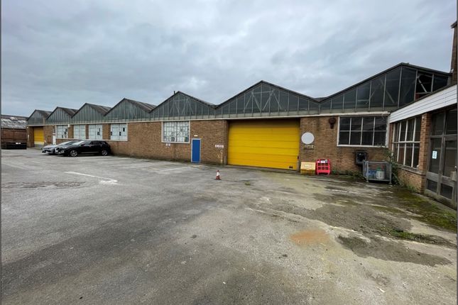 Industrial to let in Gladstone Road, Northampton, East Midlands