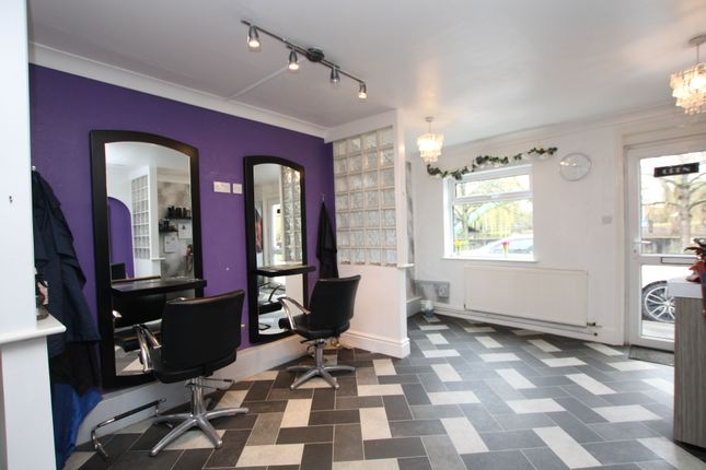 Retail Premises & Apartment, 22, Bridge Street, Lincoln photo 2
