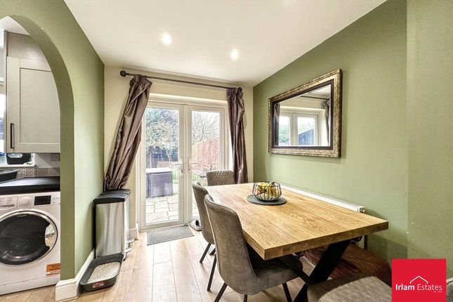 8 Calamanco Way, Manchester photo 4