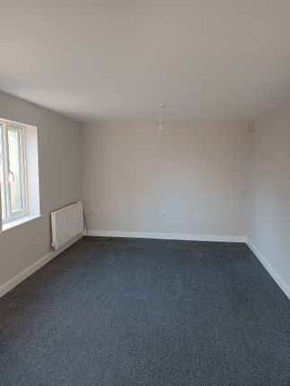 Detached house to rent in Falcon Way, Sheffield