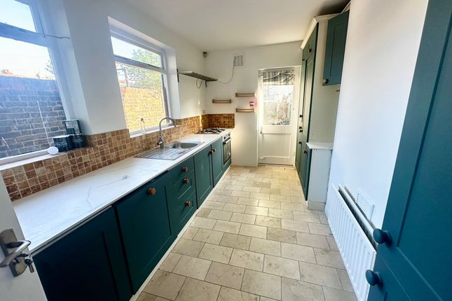 125-127, Longhurst Road, London photo 2