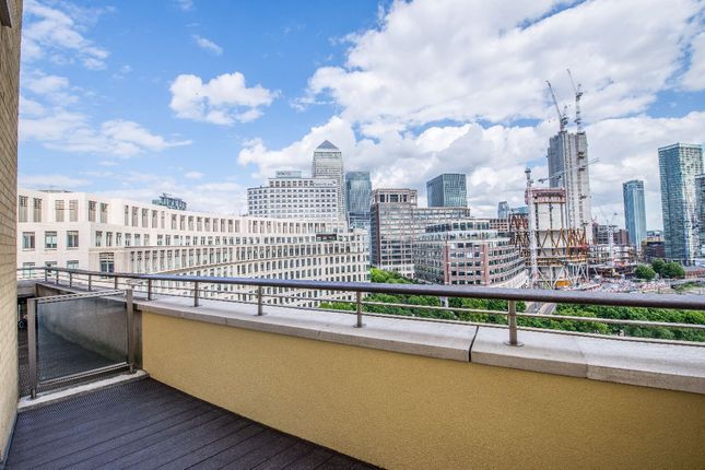 Flat for sale in Berkeley Tower, Canary Riverside, 48 Westferry Circus, London