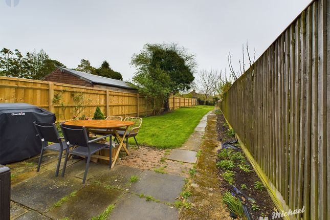 End terrace house for sale in Station Road, Stoke Mandeville