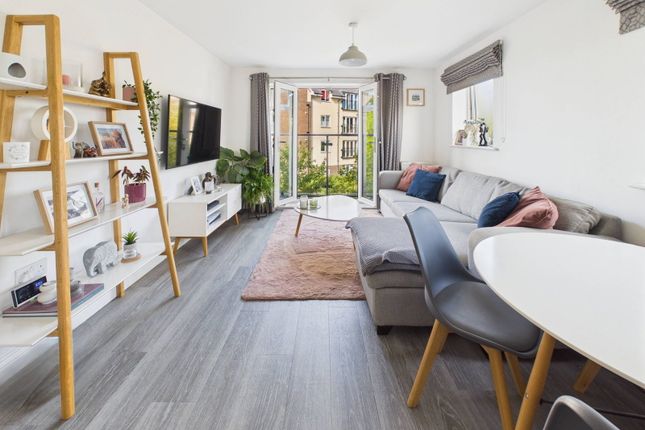 Lyndhurst House, 8,Flat 10, Monarch Way, Shoreham-by-sea photo 2