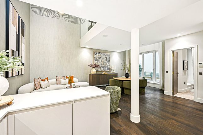 *W6,, Pinks Mews, The Dyers Building, London photo 4