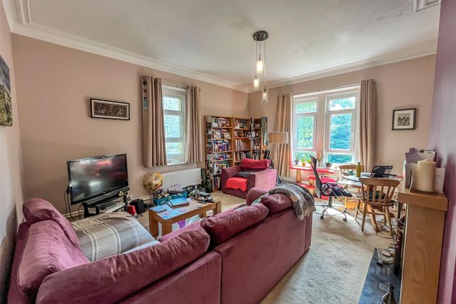 Flat 2 Cranbrook, 38 St Johns Road, Buxton photo 2