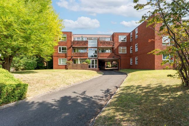 Thumbnail Flat for sale in Albion Road, Sutton, Surrey