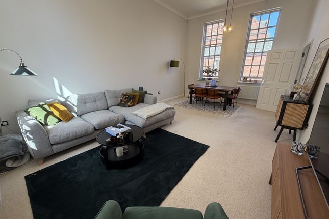Flat 11 Wilde Court, Beningfield Drive, St. Albans photo 2
