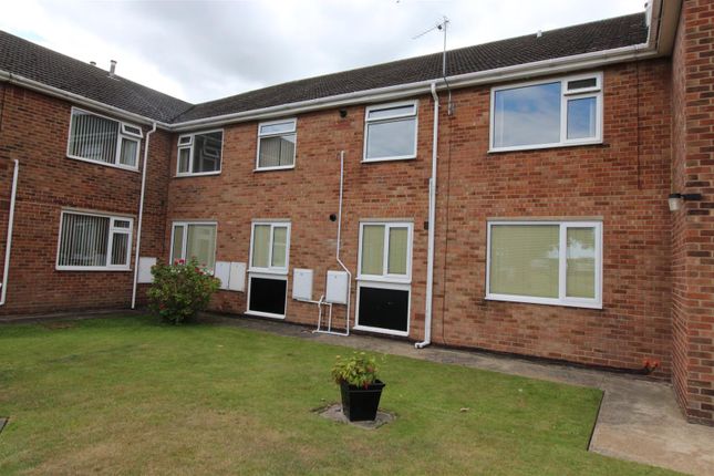 Thumbnail Flat for sale in Summerfields, Kings Road, Cleethorpes, N.E. Lincs