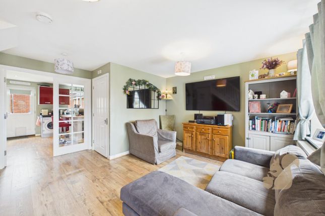 2, Wagtail Drive, Stowmarket photo 3