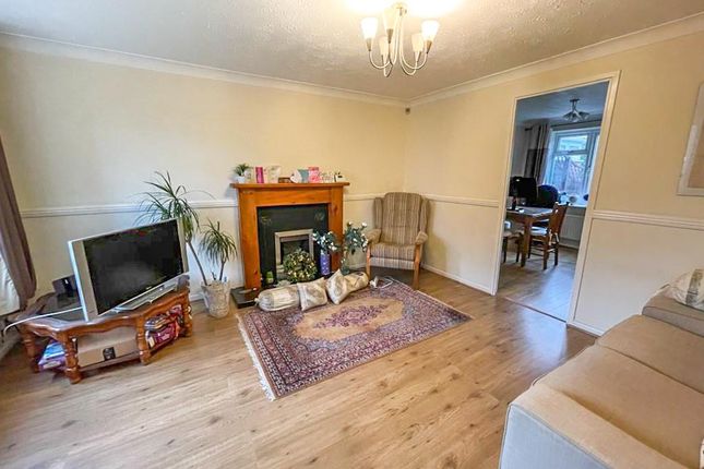 15, Colindale Gardens, Nottingham photo 4