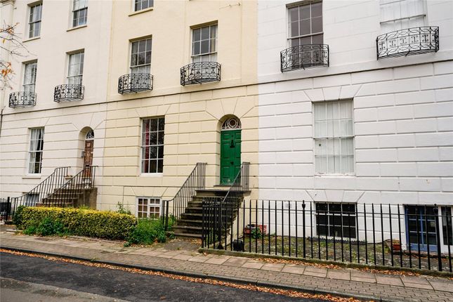 Flat for sale in Brunswick Square, Gloucester