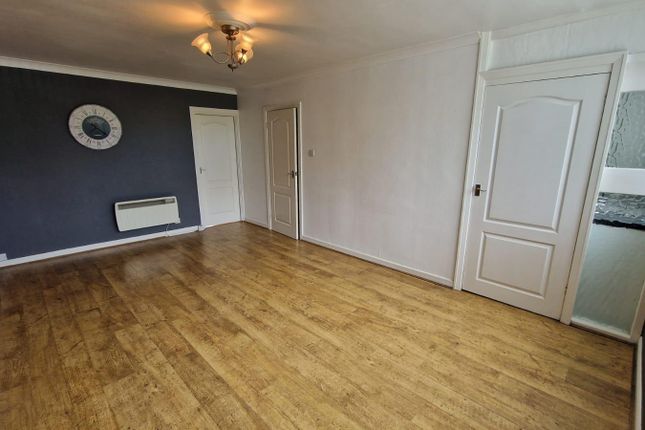 3, West Moor Court, Newcastle Upon Tyne photo 3