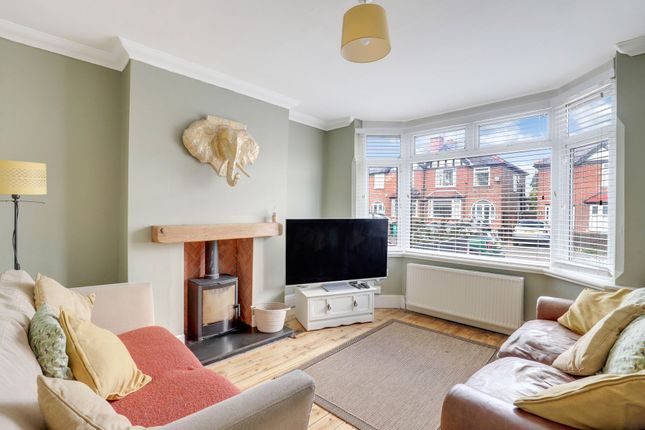 6 Roland Avenue, Nottingham photo 2