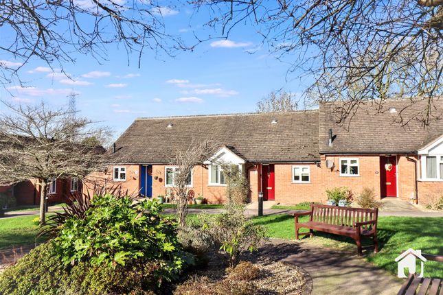 2-bed house on 15, Wallis Close, Thurcaston, £150,000