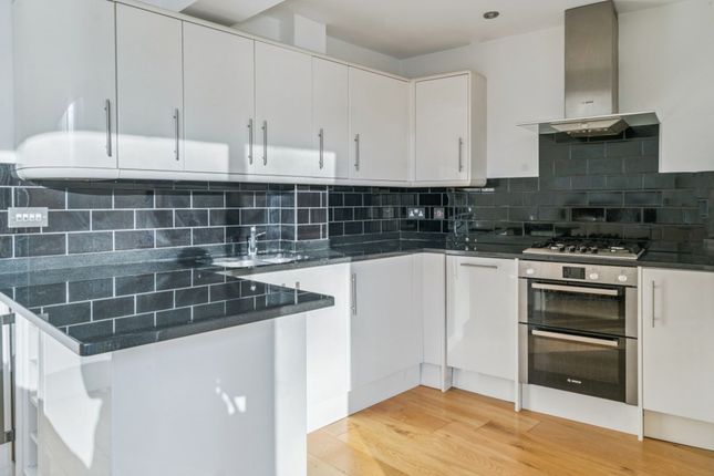 15 Old Mill Close, Uxbridge photo 4