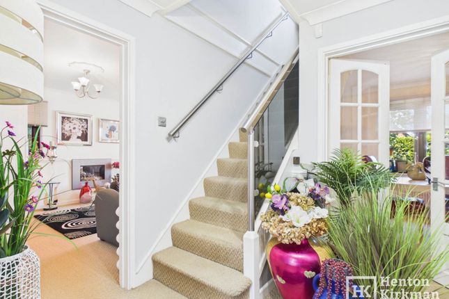 Julissa, London Road, Wickford photo 4