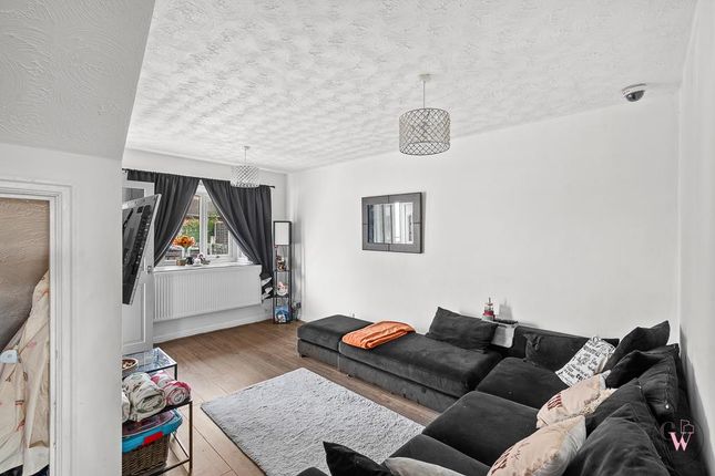 1, Fernbank Close, Winsford photo 4