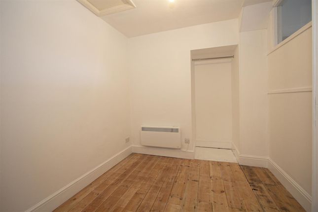 Belyars Lane, St Ives photo 3