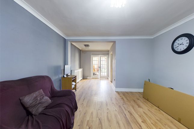 26, Dudley Road, Romford photo 2
