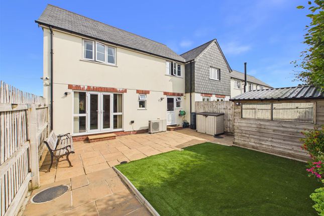 5 Kittows View, Camelford photo 2