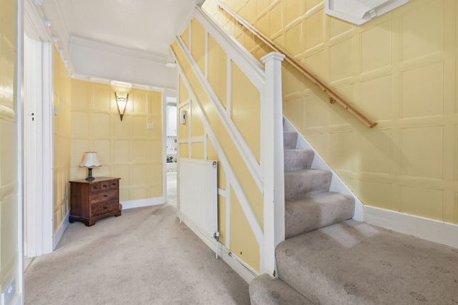 27, Claremont Gardens, Upminster photo 4