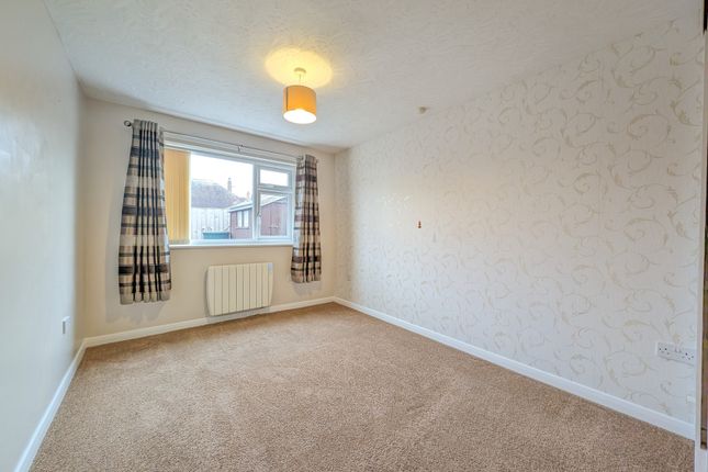 Bungalow for sale in Brian Avenue, Skegness