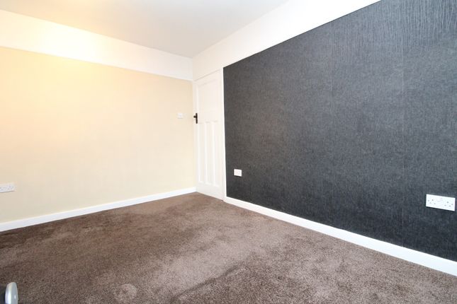 Terraced house to rent in Abbey Road, Belvedere