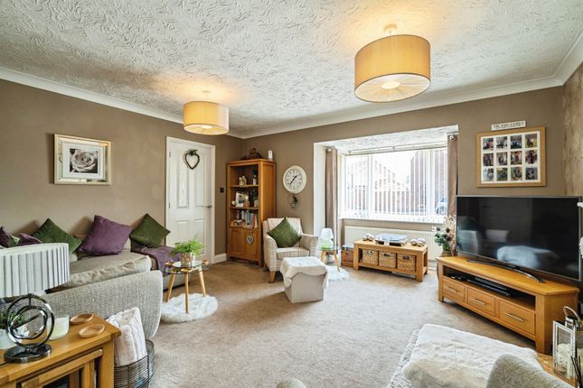 10, Fell Way, Great Yarmouth photo 4