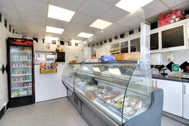 Thumbnail Restaurant/cafe for sale in London Road, Grays