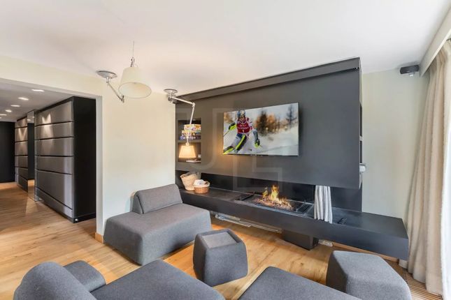 Thumbnail Apartment for sale in Courchevel, 73120, France