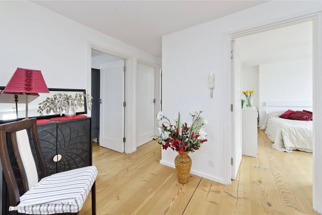 Flat for sale in Pembridge Villas, London