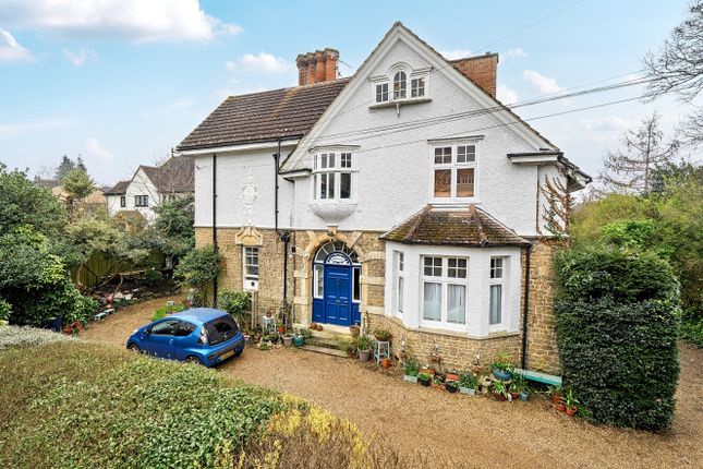 1-bed flat on 3 Rexholme, 12, Lower Edgeborough Road, Surrey, £300,000