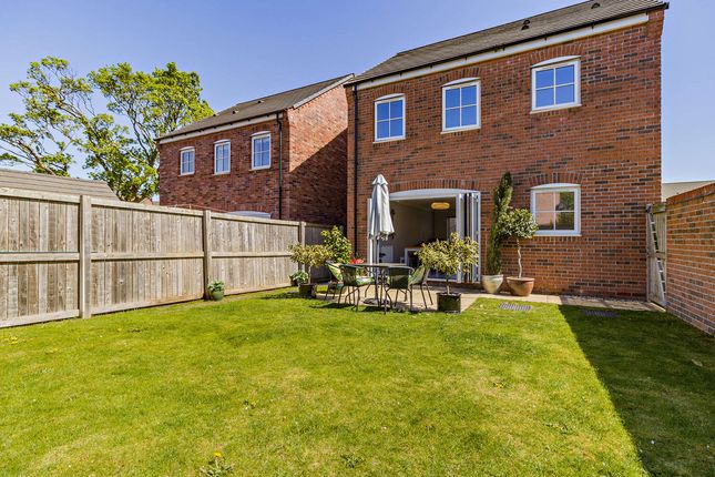 34, Old School Drive, Doncaster photo 2