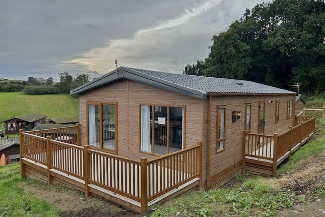 Thumbnail Lodge for sale in Tunstall, Richmond