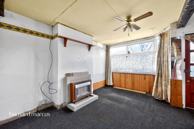 153, Hounslow Road, Feltham photo 4
