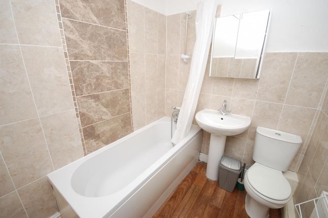 6 Radford Road, Leamington Spa photo 4