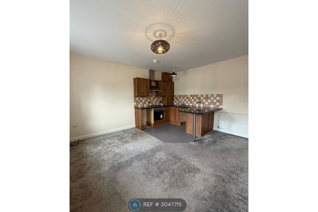 Apartment, Dominion House Denholme Gate Road, Hipperholme, Halifax photo 3
