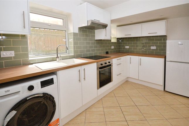 6D,, Manor Road, Hertfordshire photo 3